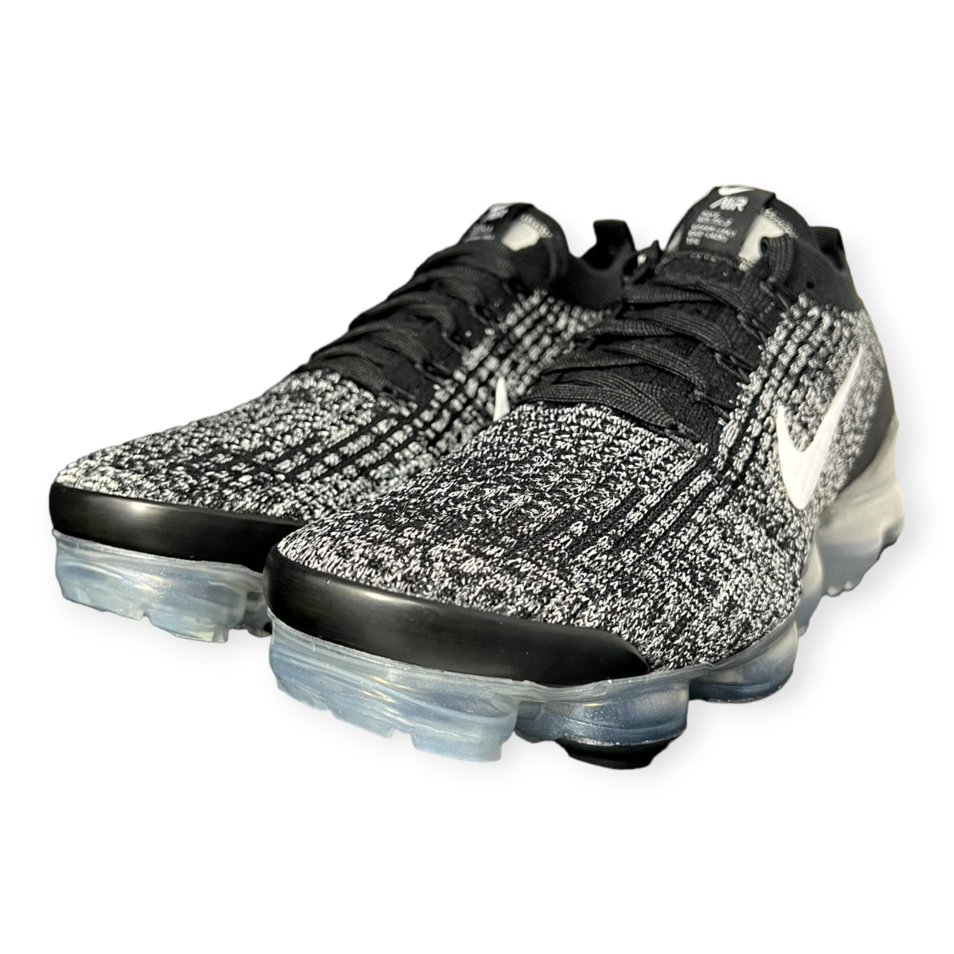 Nike Air VaporMax Flyknit 3 Oreo Sneakers.ADM