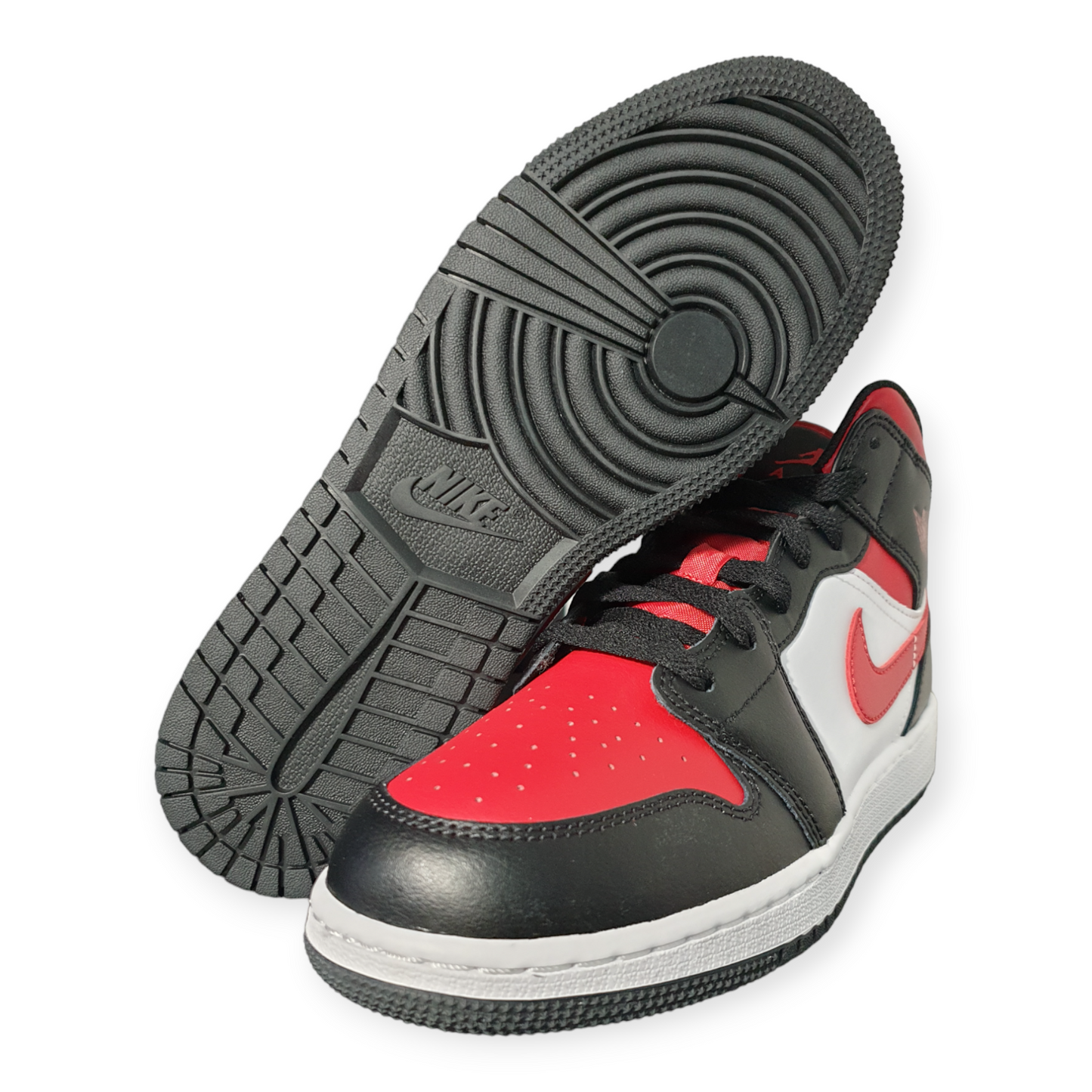 Nike Air Jordan 1 Mid Black Fire Red