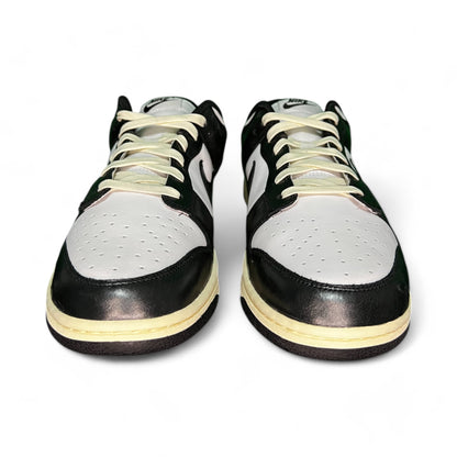 Nike Dunk Low Vintage Panda