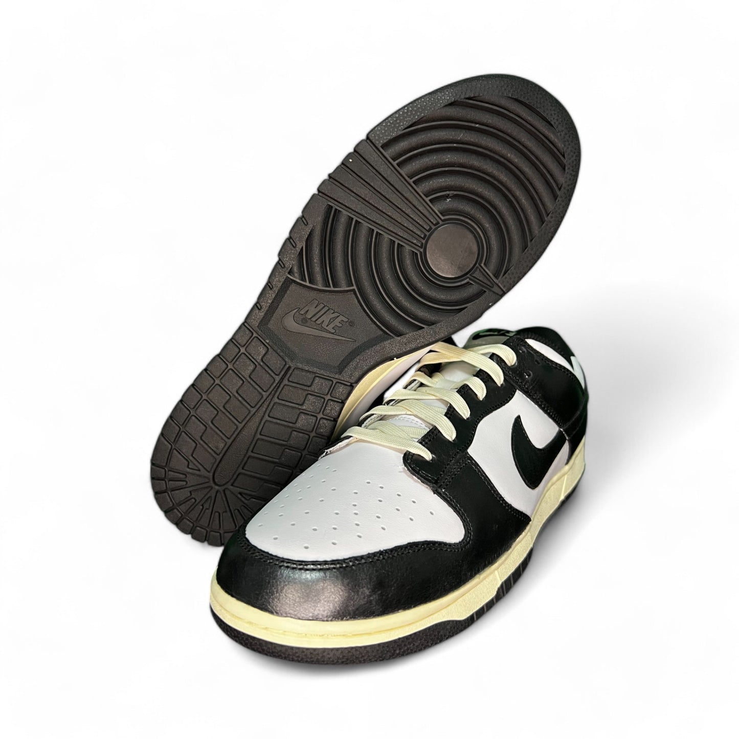 Nike Dunk Low Vintage Panda
