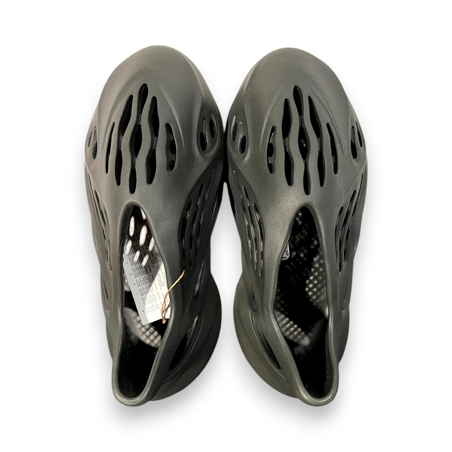 Yeezy Foam RNR Carbon