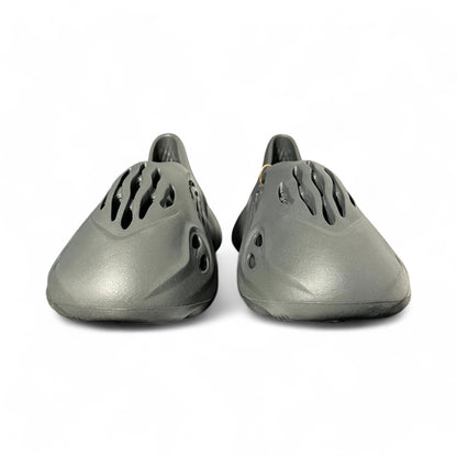 Yeezy Foam RNR Carbon