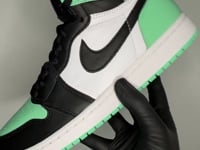 Nike Air Jordan 1 Retro High OG Green Glow