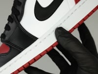 Nike Air Jordan 1 Low Bred Toe
