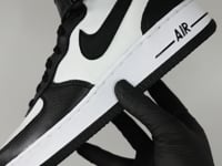 Nike Air Force 1 Mid Stüssy Light Bone Black